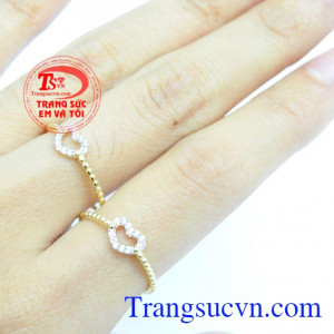 Nhẫn nữ tình yêu vàng 10K,Nhẫn nữ cách điệu thời trang phù hợp với những bạn nữ yêu thích sự lãng mạn,nhẹ nhàng