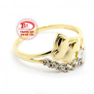 Sản phẩm bảo hành uy tín trên toàn quốc.Nhẫn nữ tươi đẹp