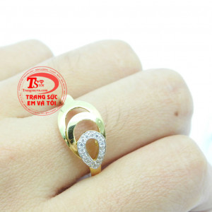 Nhẫn nữ giọt nước,nhẫn là một trong những phụ kiện không thể thiếu đối với phụ nữ