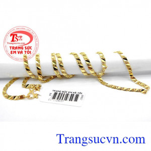 Đây chính là sản phẩm thích hợp để tặng cho phái nữ nhân dịp đặc biệt. Dây chuyền vàng tây 10k