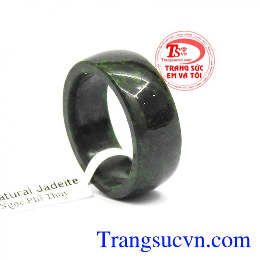 Nhẫn ngọc jadeite thịnh vượng