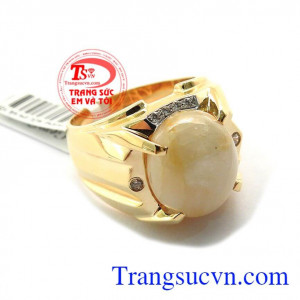 Nhẫn nam sapphire mệnh Kim, nhẫn nam vàng 14k, đá sapphire thiên nhiên, có giấy kiểm định đá quý và vàng, tương hợp với người mệnh Kim, mang lại may mắn, tài lộc, sức khỏe cho gia chủ.