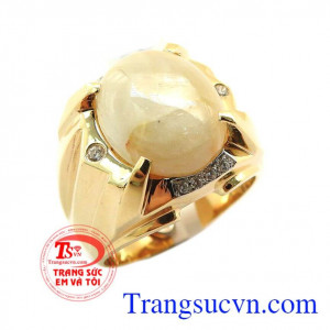 Nhẫn nam sapphire mệnh Kim, nhẫn nam vàng 14k, đá sapphire thiên nhiên, có giấy kiểm định đá quý và vàng, tương hợp với người mệnh Kim, mang lại may mắn, tài lộc, sức khỏe cho gia chủ.