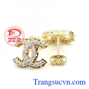 Sản phẩm dễ dàng kết hợp với các phụ kiện và trang phục.