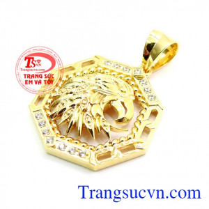 Mặt nam đại bàng thiết kế độc đáo tôn lên vẻ nam tính mạnh mẽ cho phái mạnh