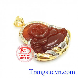 Phật di lặc là biểu tượng hạnh phúc trong phong thủy vì vậy khi đeo mặt phật di lặc mang lại niềm vui hạnh phúc sự hài hòa trong cuộc sống của chủ nhân