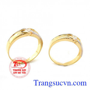 Nhẫn cưới vàng vàng tây đẹp sang trọng tinh tế cho đôi bạn trẻ