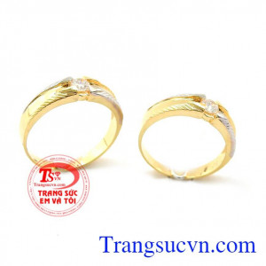 Nhẫn cưới vàng tây