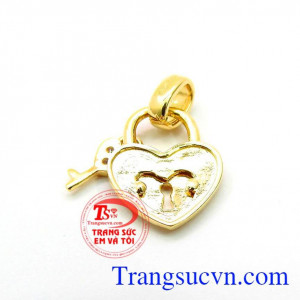 Mặt dây chuyền được các bạn nữ ưa chuộng