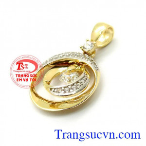 Mặt dây chuyền vàng nữ Hàn Quốc mang lại nét quyến rũ nhẹ nhàng cho người đeo,