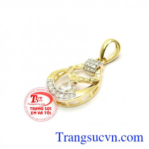 Mặt dây nhập khẩu Hàn Quốc đính đá nhập khẩu nguyên chiếc với thiết kế độc đáo thời trang mang đến vẻ đẹp quý phái thanh lịch cho người đeo