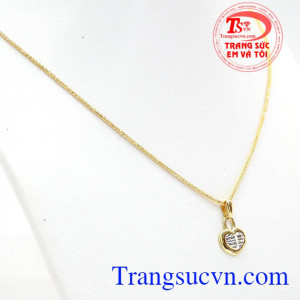 Bộ dây chuyền nữ nhập khẩu kết hợp của dây chuyền nhập khẩu nguyên chiếc Ytaly và Mặt dây nhập khẩu Hàn Quốc, mang đến cho chị em sự cá tính năng động của Châu Âu cùng với sự nhẹ nhàng quý phái của Châu Á,