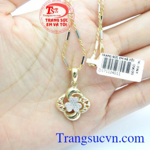 Là món quà tuyệt vời cho một nửa mà bạn yêu thương,Bộ dây nhập khẩu cánh hoa tươi xinh