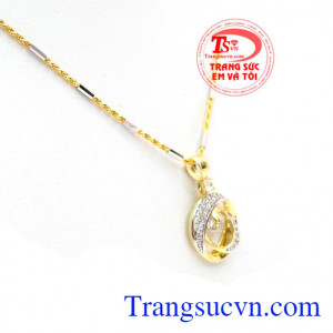 Bộ dây chuyền nữ đính đá phong cách là sự kết hợp giữa dây chuyền Ytaly và mặt dây Hàn Quốc tạo nên sự mới mẻ phong cách cho bộ dây,Bộ dây chuyền nữ đính đá phong cách