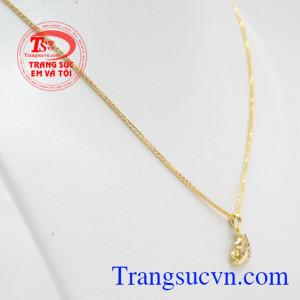 Bộ dây nhập khẩu phong cách phái đẹp là sự tinh tế trong kết hợp giữa dây chuyền Ytaly sang trọng với mặt dây Hàn Quốc nhẹ nhàng tinh xảo,Bộ dây nhập khẩu phong cách phái đẹp