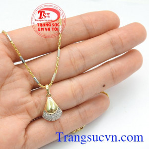 Bộ mặt nữ thời trang kết hợp Hàn - Ý kết hợp giữa dây chuyền nhập khẩu từ Ytaly và mặt dây nhập khẩu Hàn Quốc mang đến vẻ đẹp tinh tế dịu dàng và cá tính cho bạn gái,Bộ mặt nữ thời trang kết hợp Hàn - Ý