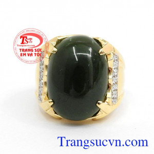 Nhẫn vàng nam cẩm thạch phù hợp thời trang phái mạnh, là món quà tặng ý nghĩa cho người yêu thương
