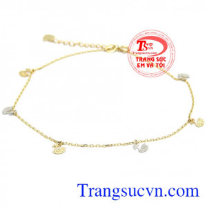 sản phẩm được chế tác hình thiên nga đẹp,lấp lánh. Lắc chân thiên nga