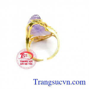 ỳ Hưu trong phong thủy có ý nghĩa chiêu tài lộc, may mắn vê công danh sự nghiệp, bảo vệ tài sản và sự bình an cho gia đình