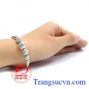 Bảo hành 6 tháng,giao hàng nhanh trên toàn quốc. Lắc tay vàng trắng Italy