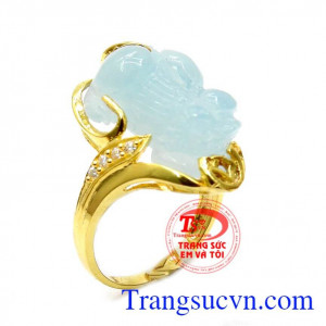 Nhẫn nữ Tỳ Hưu tài lộc may mắn cho bạn gái đeo hợp phong thủy, Nhẫn ngọc Aquamarine thiên nhiên bọc vàng chất lượng