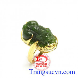 Nhẫn nữ Tỳ Hưu phát tài phát lộc mẫu mã trang nhã, Nhẫn nữ Tỳ Hưu ngọc Cẩm Thạch thiên nhiên bọc vàng