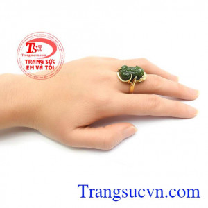 Nhẫn nữ Tỳ Hưu phát tài phát lộc