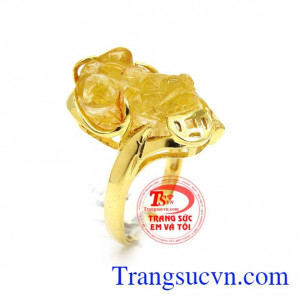 Nhẫn Tỳ Hưu tài lộc bọc vàng dành cho phái đẹp, Nhẫn Tỳ Hưu Thạch Anh tóc thiên nhiên đẹp