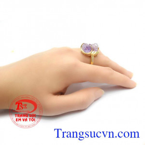 Nhẫn vàng màu tinh tế gắn tỳ hưu đá thiên nhiên, mang lại may mắn và hộ mệnh, Nhẫn nữ vàng tây dành cho phái đẹp