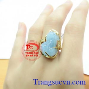 Nhẫn nữ tỳ hưu may mắn