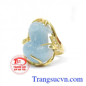 Nhẫn vàng màu tinh tế gắn tỳ hưu đá thiên nhiên, mang lại may mắn và hộ mệnh, Nhẫn nữ vàng tây dành cho phái đẹp