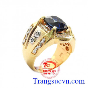 Nhẫn nam vàng tây phong cách là sản phẩm nhẫn nam được thiết kế theo kiểu dáng sang trọng,kiểu dáng thiết kế theo xu hướng mới rất được phái mạnh ưa thích hiện nay