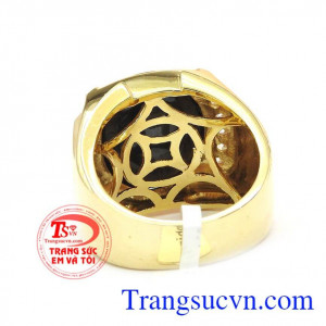 Nhẫn nam Saphire tự nhiên là sản phẩm nhẫn có đính đá Sapphire cao cấp,chất lượng đá bảo đảm,chiếc nhẫn được làm từ vàng 14k, sản phẩm đẹp, uy tín.Sản phẩm có giấy kiểm định, bảo hành 12 tháng, giao hàng nhanh trên toàn quốc
