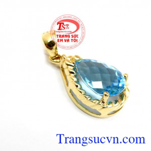 topaz là loại đóa có sức mạnh bảo vệ, giúp chống lại bệnh tật,là biểu tượng của sức khỏe, trí thông minh, giúp xua tan những nỗi buồn,Mặt dây chuyền topaz huyền thoại