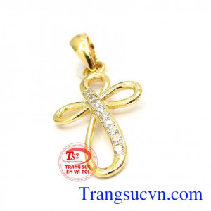 Trên mặt còn được gắn đá kết làm thu hút ánh nhìn của người đối diện