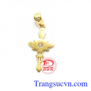 Mặt Vàng Thánh Giá mang bình an đến cho mọi người