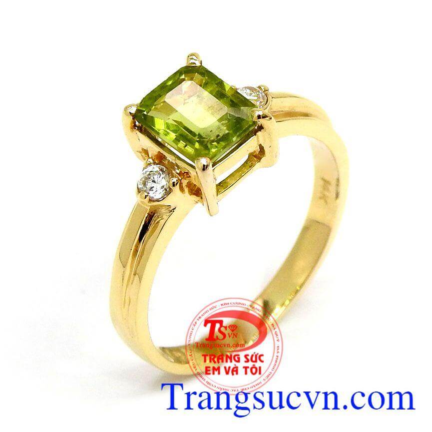 Nhẫn Nữ Peridot Nhẹ Nhàng Tinh Tế