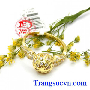 Thiết kế nhẫn nữ theo yêu cầu. Nhẫn nữ vàng tây 10k hoàng gia