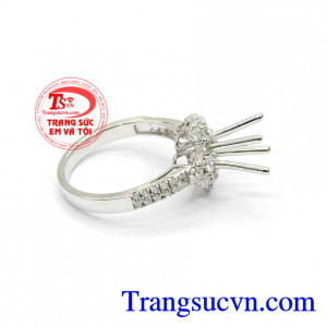 Vỏ nhẫn nữ kim cương thiên nhiên vàng trắng. Vỏ Nhẫn Nữ Kim Cương Thiên Nhiên