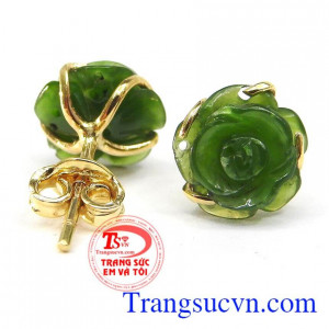 Hoa tai hoa hồng nephrite là sản phẩm hoa tai được chế tác từ đá Nephrite thiên nhiên. Hoa tai hoa hồng nephrite 