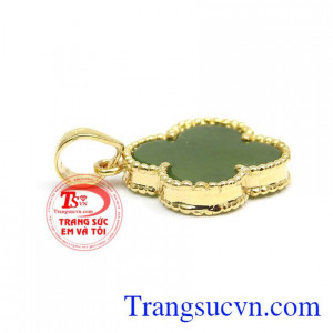 Sản phẩm bảo hành 6 tháng, giao hàng nhanh trên toàn quốc,Măt dây cỏ 4 lá Nephrite