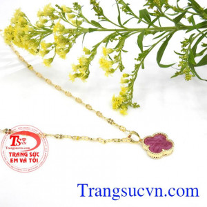 Thích hợp làm quà tặng cho người thân và bạn bè,Bộ dây Ruby cỏ may mắn