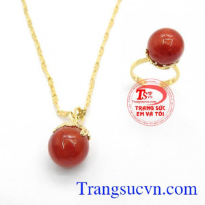 sản phẩm đẹp mang phong cách quý phái, sang trọng tôn nên vẻ đẹp á đông,Bộ trang sức ngọc bích