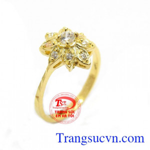 Nhẫn Nữ Vàng Tây Cá Tính với thiết kế mới mẻ, phong cách mang đến nét dịu dàng, cá tính cho phái đẹp