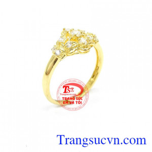 Nhẫn Nữ Đính Đá Độc Đáo chế tác công nghệ cao với sự tỉ mỉ sắc nét trong từng chi tiết