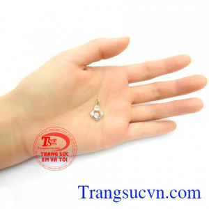 Mặt dây với phong cách Hàn Quốc giúp bạn dễ dàng kết hợp với nhiều loại dây chuyền và nhiều phong cách thời trang đa dạng,Mặt Dây Hàn Quốc Phong Cách