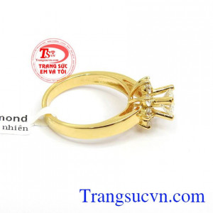 Nhẫn nữ Kim Cương thiết kế mới lạ độc đáo mang lại nét sang trọng, quý phái và đẳng cấp thời trang cho phái đẹp