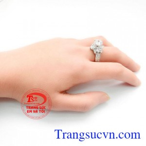 Nhẫn Nữ Kim Cương