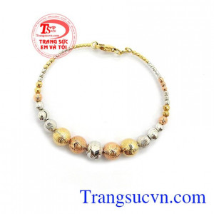 Vòng bi vàng Italy 18k là sản phẩm vàng Ý cao cấp. 