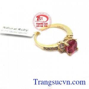 Đá Ruby mang lại may mắn, tiền tài cho người mệnh hỏa và mệnh thổ
